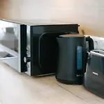 Stylish Apt For 4-6, 5 Min To Center, No Lift Currently