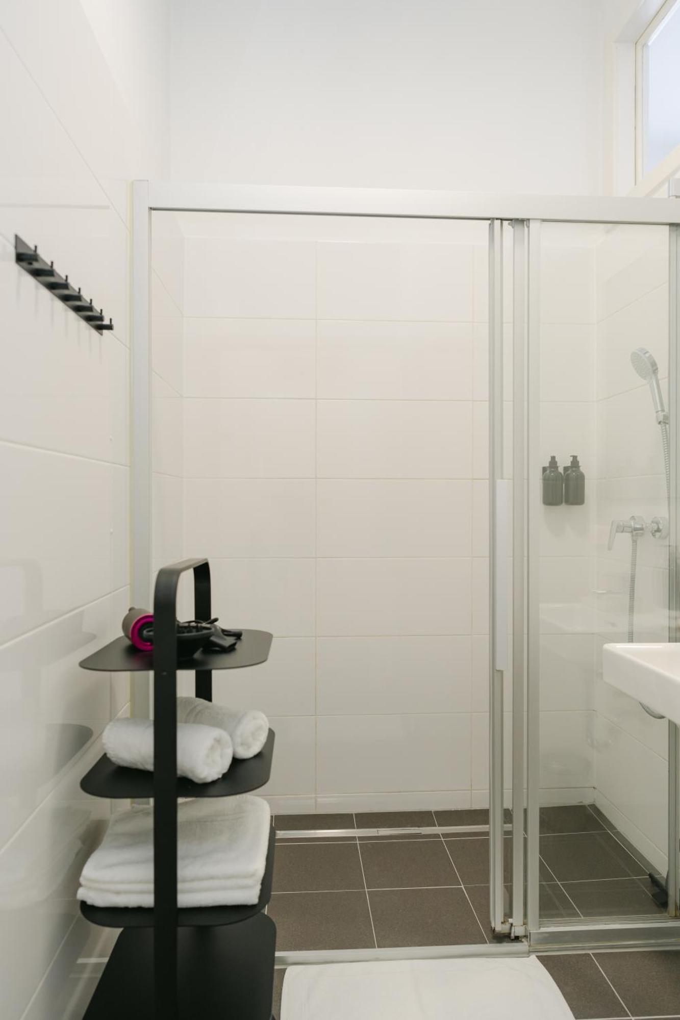 Apartment Stylish For 4-6, 5 Min To Center, No Lift Currently
