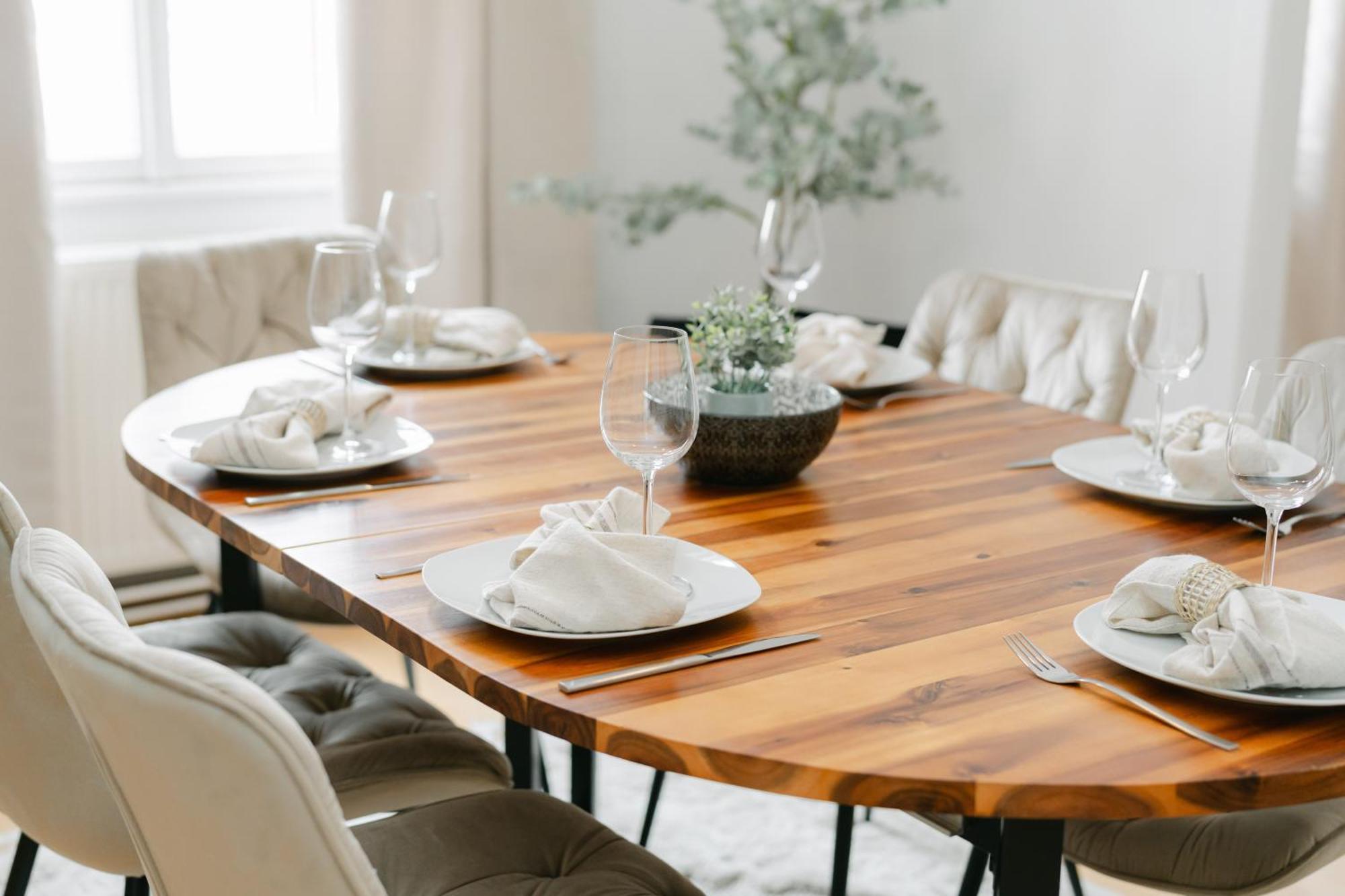 Apartment Stylish For 4-6, 5 Min To Center, No Lift Currently *