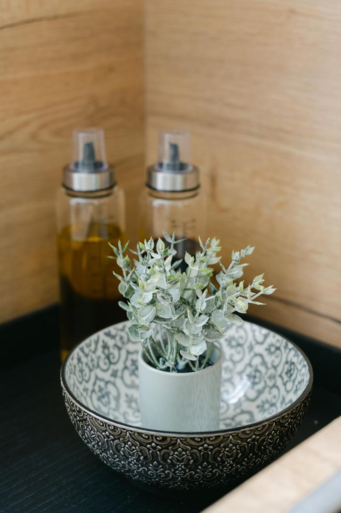 Apartment Stylish For 4-6, 5 Min To Center, No Lift Currently *